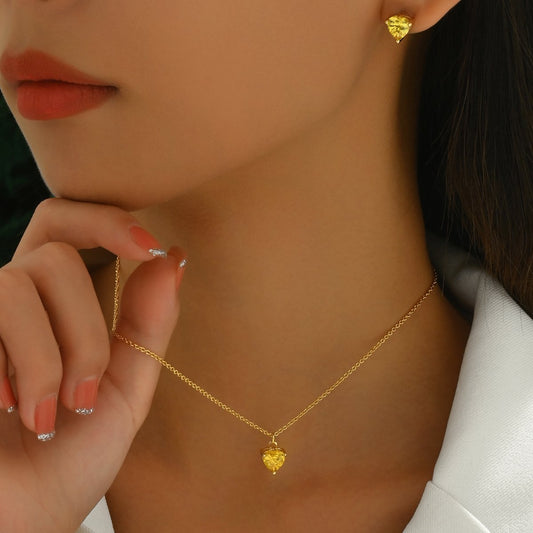 Elegant Heart-Shaped Yellow Crystal Pendant  Necklace And Stud Earrings Set