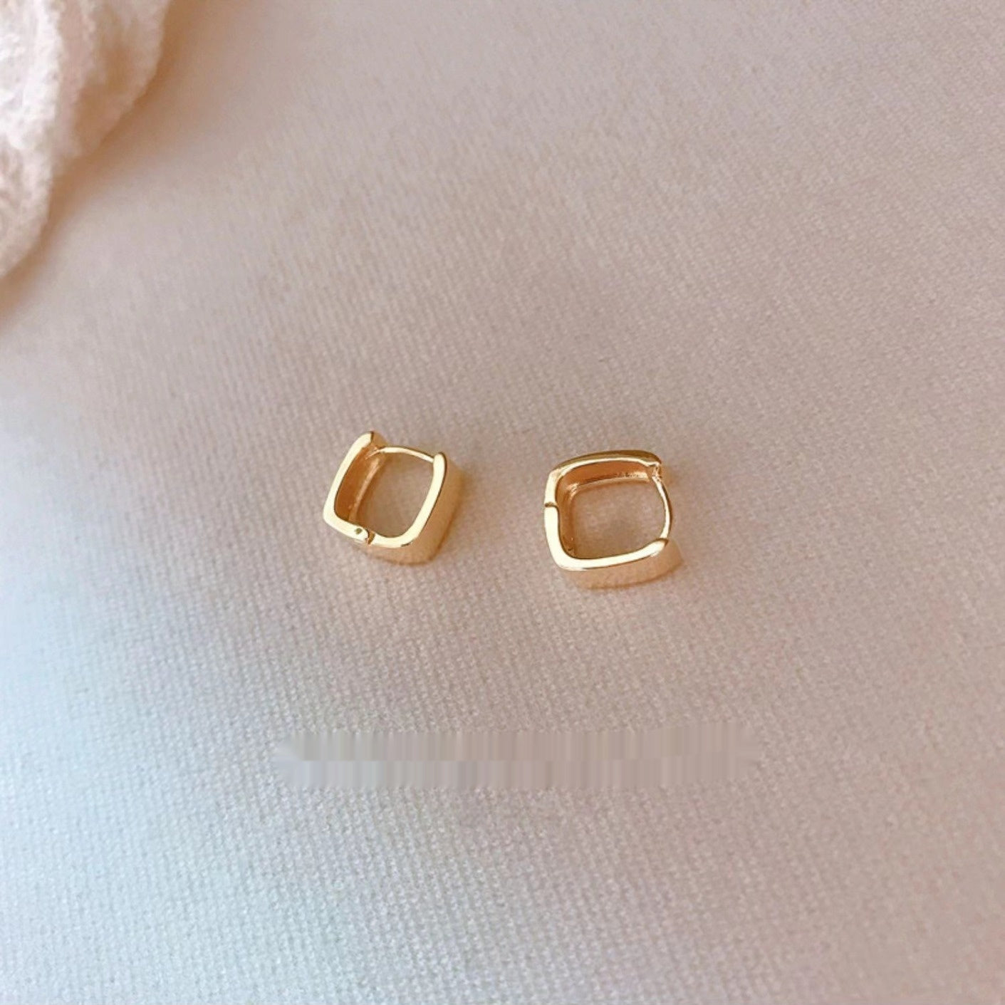 New Niche Design Simple Geometric U-shaped Earrings Women